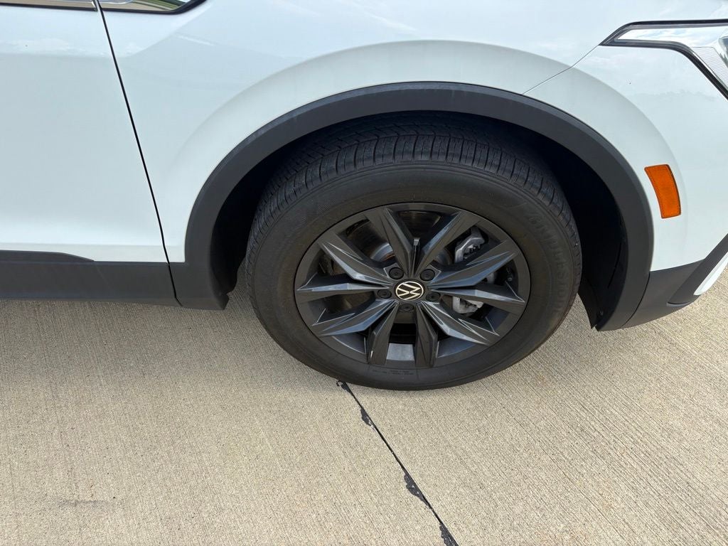 2024 Volkswagen Tiguan 2.0T SE