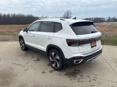 2025 Volkswagen Taos 1.5T SE