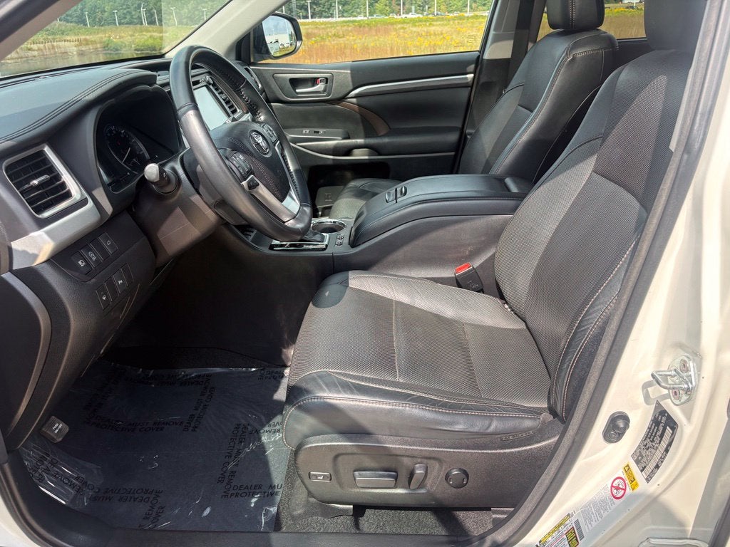 2017 Toyota Highlander Limited
