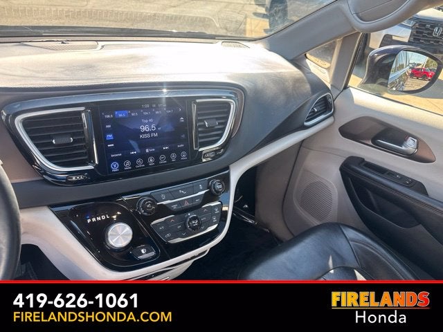 2017 Chrysler Pacifica Touring L Plus