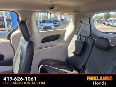 2017 Chrysler Pacifica Touring L Plus