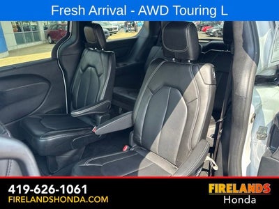 2023 Chrysler Pacifica Touring L