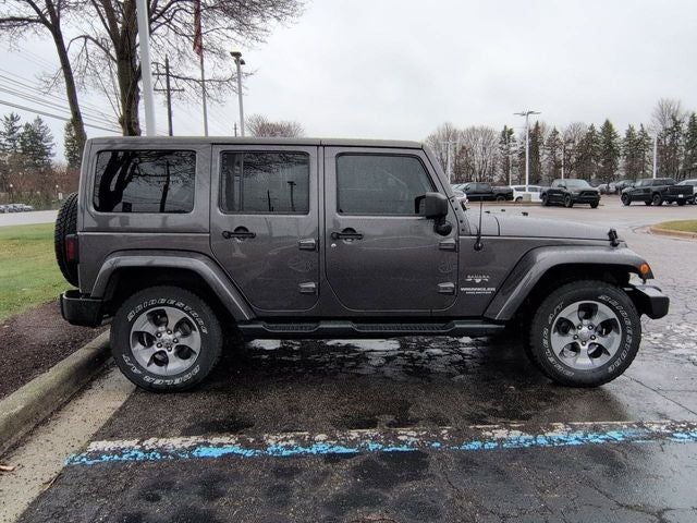 2016 Jeep Wrangler Unlimited Sahara