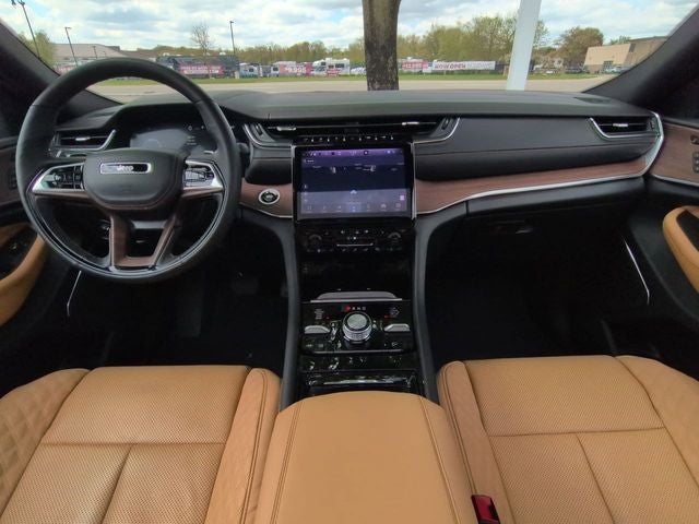 2025 Jeep Grand Cherokee Summit