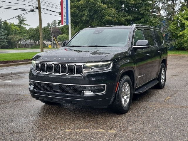 2023 Jeep Wagoneer Base