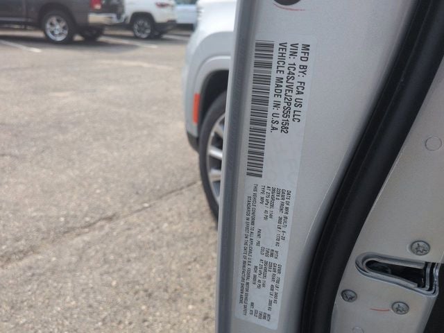 2023 Jeep Grand Wagoneer Base