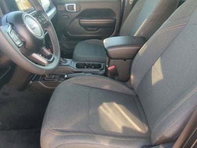 2025 Jeep Wrangler 4-Door Summit 4x4