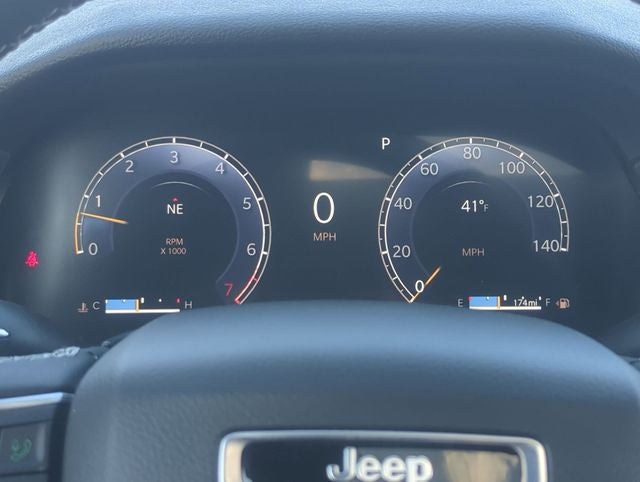 2024 Jeep Grand Cherokee Laredo X 4x4