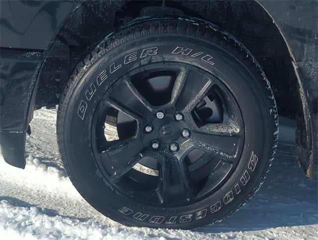 2022 RAM 1500 Big Horn Quad Cab 4x4 6'4' Box