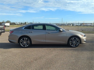 2022 Chevrolet Malibu FWD LT