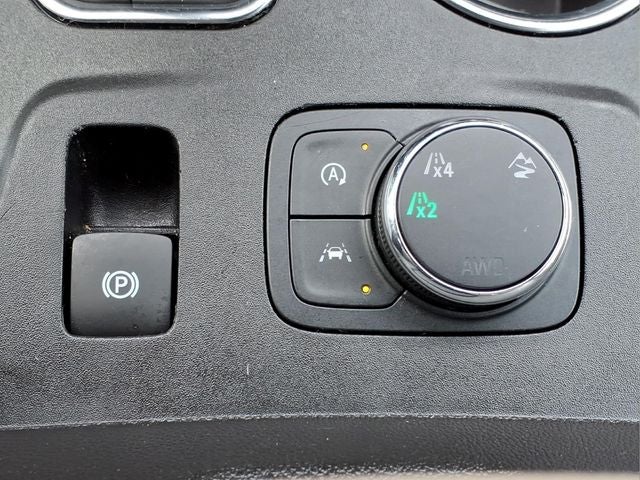 2023 Chevrolet Traverse AWD LS