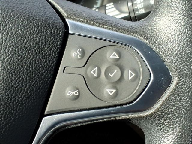 2023 Chevrolet Traverse AWD LS