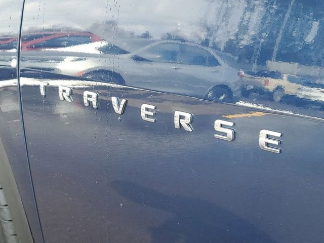 2022 Chevrolet Traverse LT Cloth