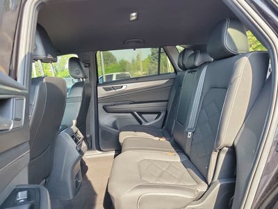 2024 Volkswagen Atlas Cross Sport 2.0T SE w/Technology