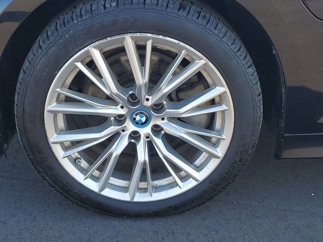 2024 BMW 3 Series 330e xDrive