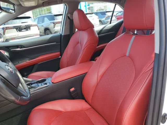 2022 Toyota Camry Hybrid XSE