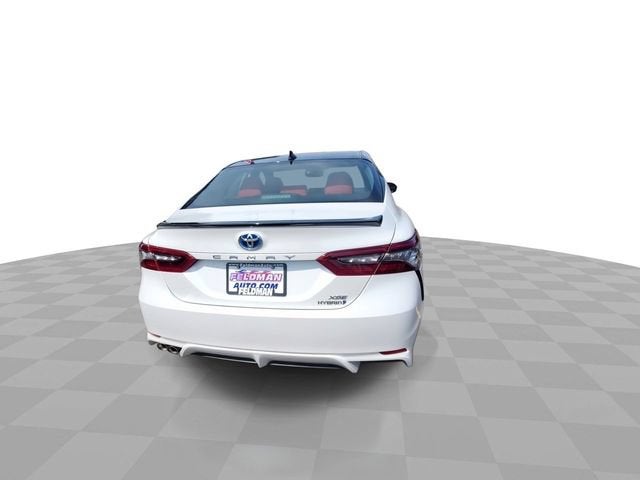 2022 Toyota Camry Hybrid XSE