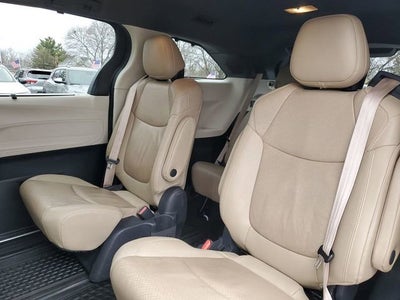 2021 Toyota Sienna XLE