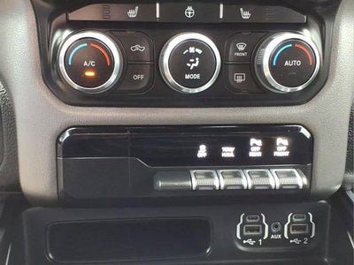 2020 RAM 1500 Big Horn Crew Cab 4x4 5'7" Box