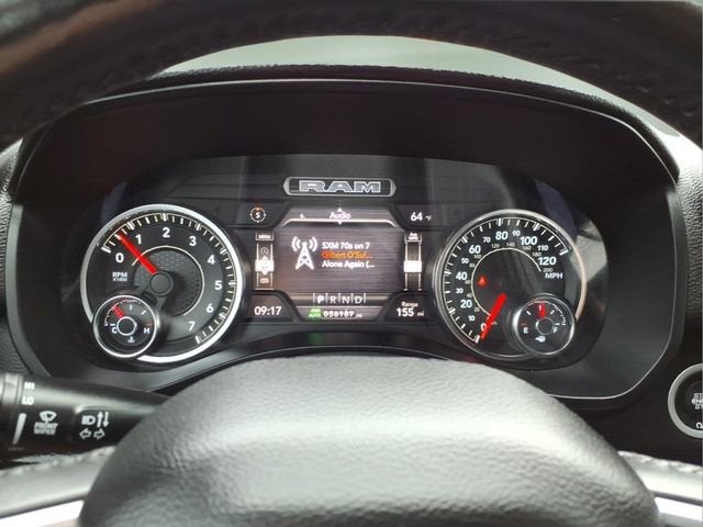 2020 RAM 1500 Big Horn Crew Cab 4x4 5'7" Box