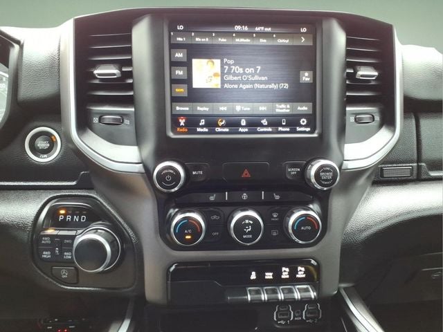 2020 RAM 1500 Big Horn Crew Cab 4x4 5'7" Box