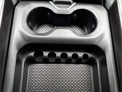 2020 RAM 1500 Big Horn Crew Cab 4x4 5'7" Box