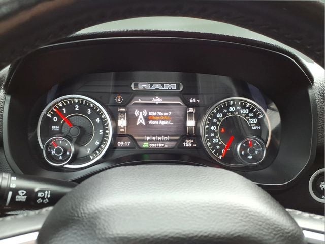 2020 RAM 1500 Big Horn Crew Cab 4x4 5'7" Box