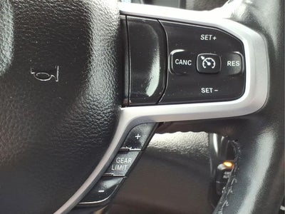 2020 RAM 1500 Big Horn Crew Cab 4x4 5'7" Box