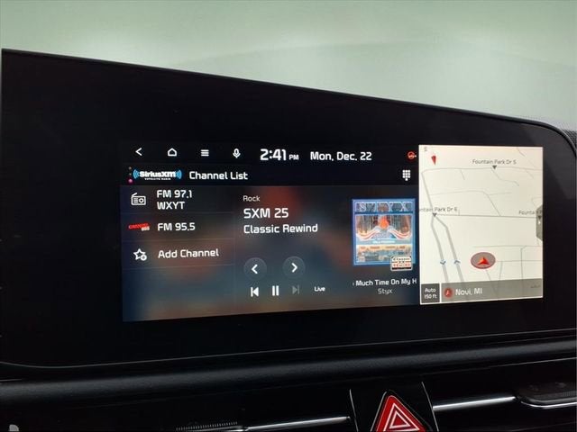 2024 Kia Niro EX Touring