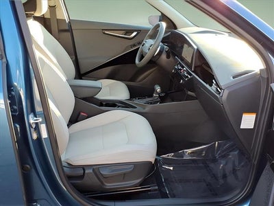2024 Kia Niro EX Touring