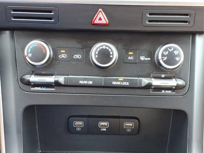 2023 Kia Carnival MPV LX Seat Package