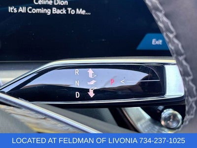 2024 Cadillac LYRIQ Luxury 2