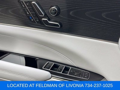 2024 Cadillac LYRIQ Luxury 2