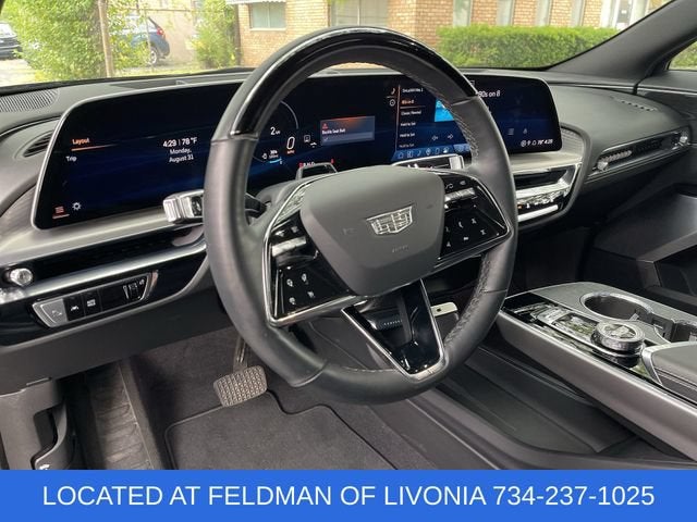 2024 Cadillac LYRIQ Luxury 2