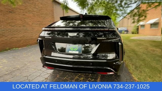 2024 Cadillac LYRIQ Luxury 2