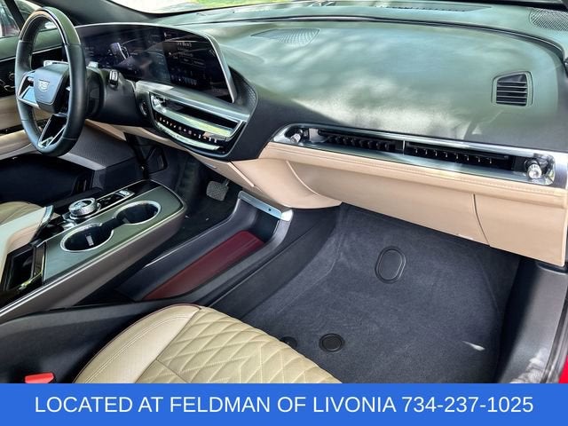 2024 Cadillac LYRIQ Luxury 3