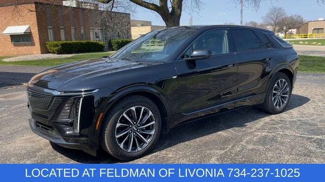 2024 Cadillac LYRIQ Sport 2