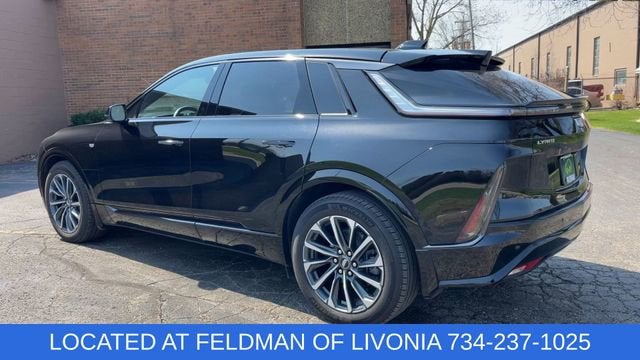 2024 Cadillac LYRIQ Sport 2