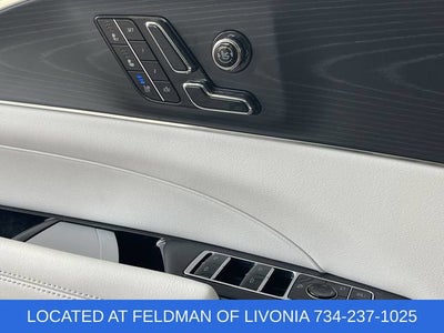 2024 Cadillac LYRIQ Sport 2