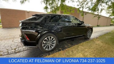 2024 Cadillac LYRIQ Sport 2