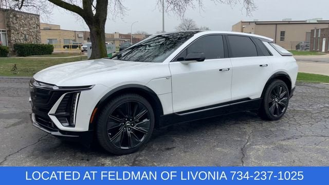 2024 Cadillac LYRIQ Sport 3