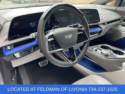 2025 Cadillac OPTIQ Luxury 1