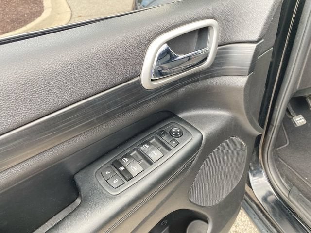 2020 Jeep Grand Cherokee Laredo E 4x2