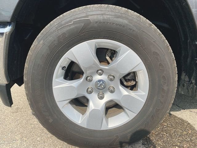 2023 RAM 1500 Big Horn Crew Cab 4x4 5'7" Box