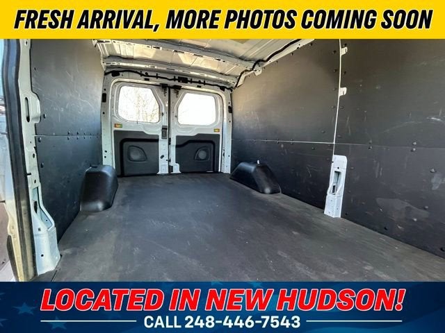 2022 Ford Transit Cargo Van T-250 130" Low Rf 9070 GVWR RWD