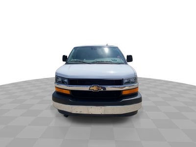 2025 Chevrolet Express Passenger 1LT
