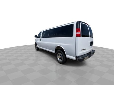 2025 Chevrolet Express Passenger 1LT