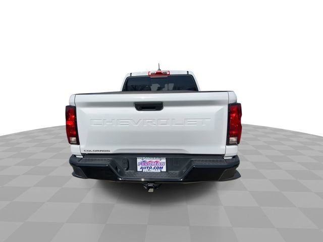 2024 Chevrolet Colorado WT