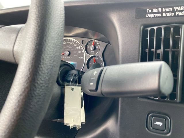 2024 Chevrolet Express Cargo 2500 WT