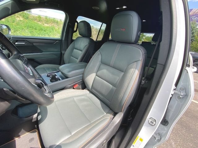 2024 GMC Acadia AT4
